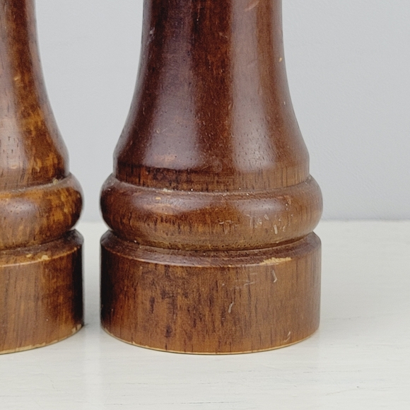 Vintage Wooden Lucas Gourmet Pepper Mill Grinder And Salt Shaker - Picture 9 of 13